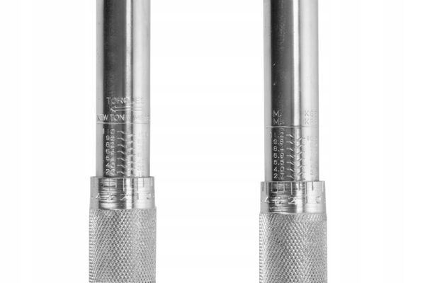 ДИНАМОМЕТРИЧЕН КЛЮЧ 3/8″ 19 – 110 NM HAWEK